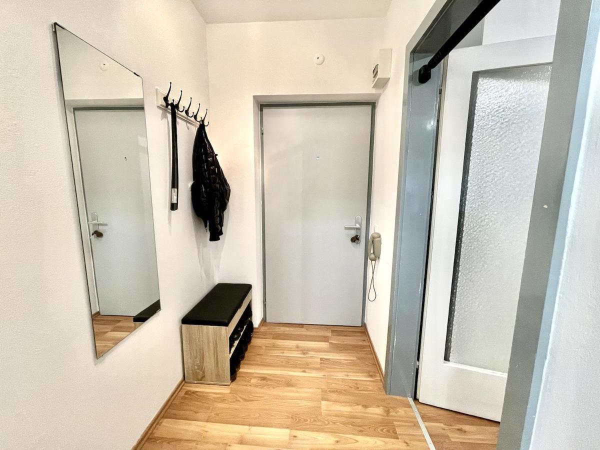 Free Parking - Quiet Apartment With Wi-Fi And Kitchen Інсбрук Екстер'єр фото
