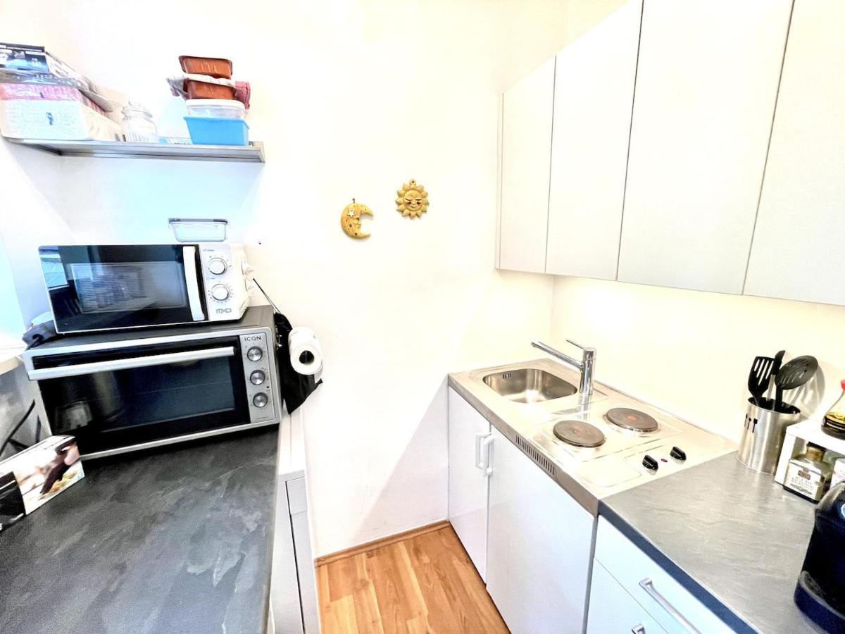 Free Parking - Quiet Apartment With Wi-Fi And Kitchen Інсбрук Екстер'єр фото
